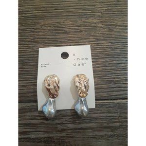 A New Day Faux Gray Pearl Fashion Earrings Nickle